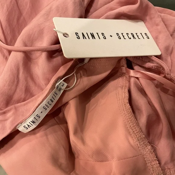 saints + secrets Rose Long Sleeve Ruffle-Hem Dress - Picture 11 of 12